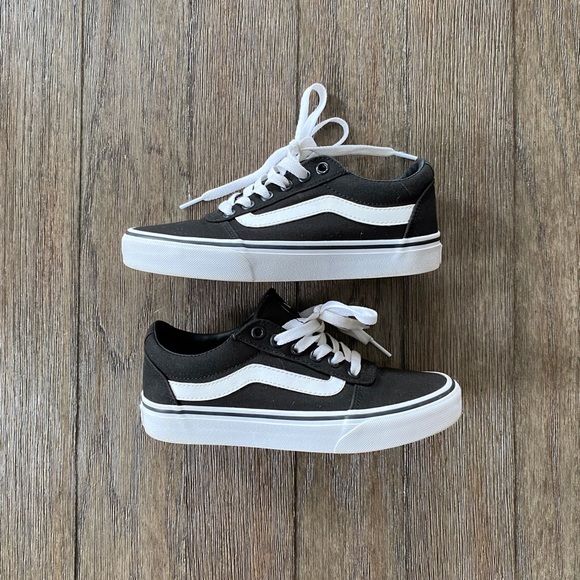 Vans Shoes - Womens Vans
